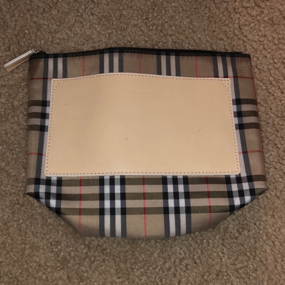 Burberry makeup case